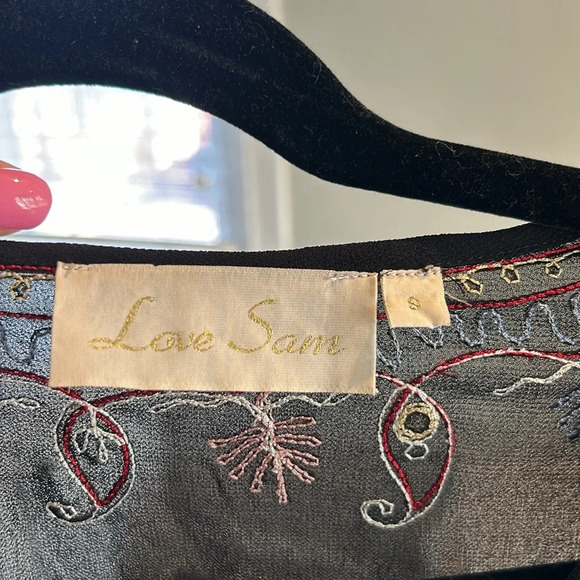 Sheer Embroidered Blouse - Picture 9 of 11